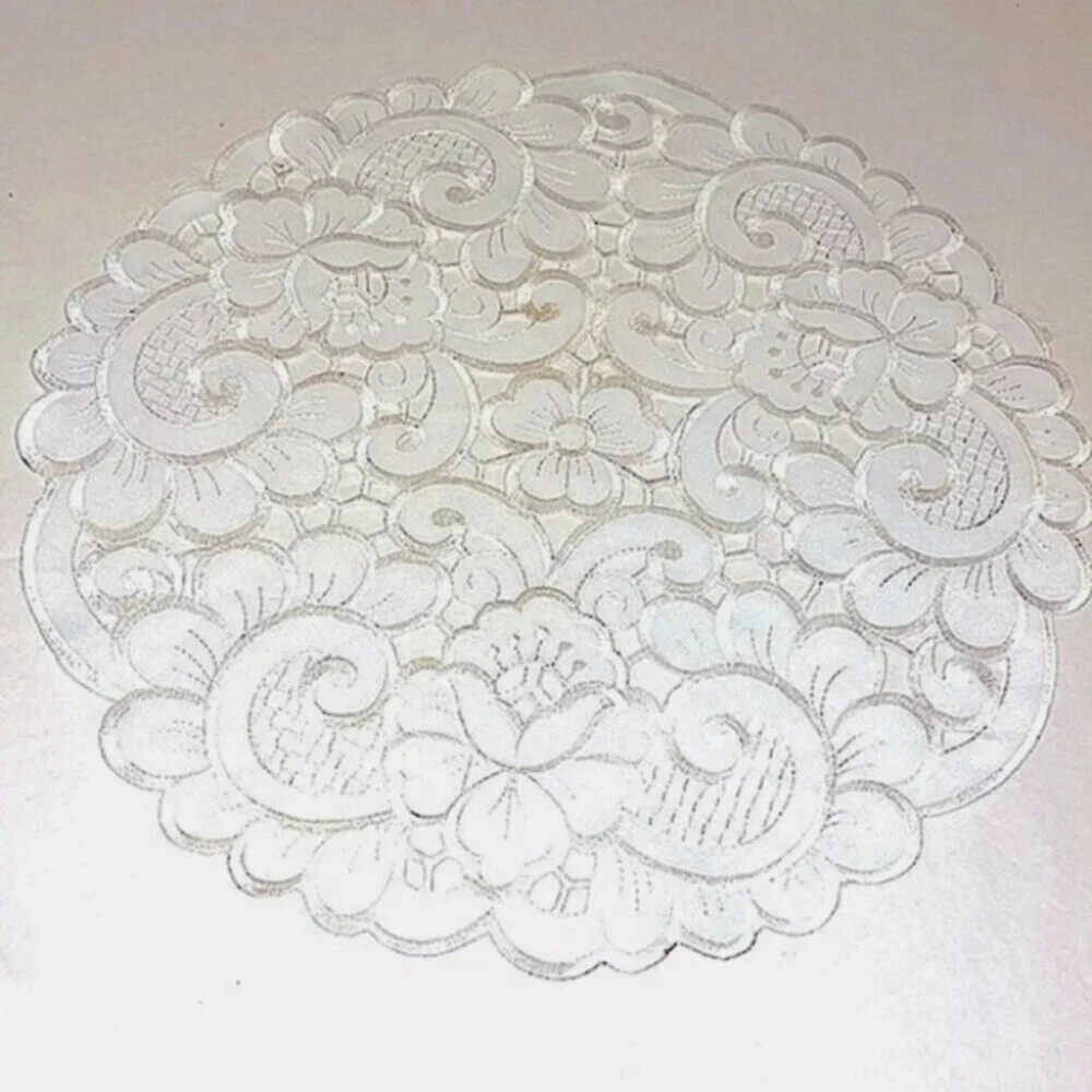6PC 15” White Round Cut Out Pattern Embroidery Placemats